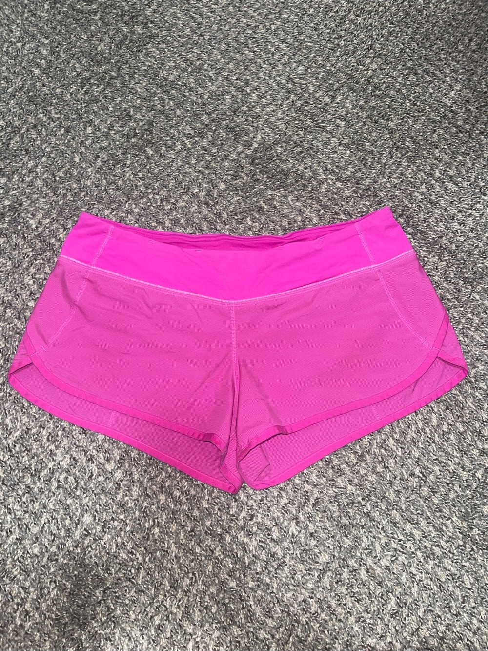 Lululemon Speed Shorts - Paris Pink White Microstripe / Paris Pink; Size 8